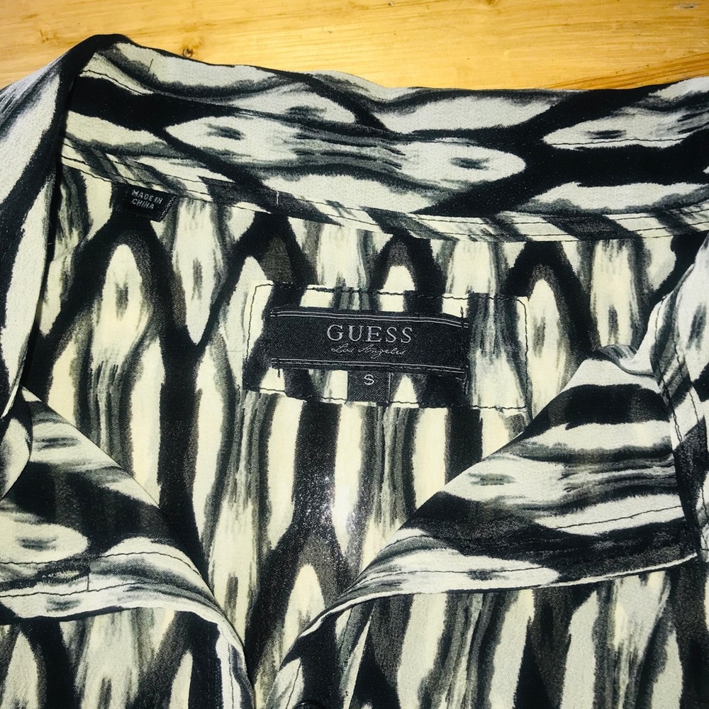 Button down blouse - Picture 3 of 5